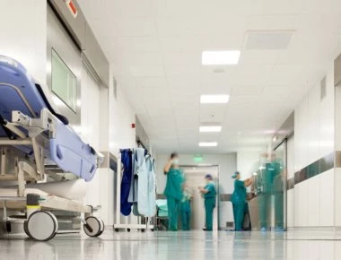 Τον νάρκωσαν για επέμβαση και ξύπνησε «αχειρούργητος»!